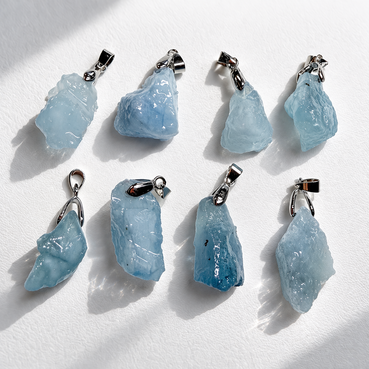 原石そのまま｜ミルキーアクアマリン ペンダント 真鍮（チェーン別売）