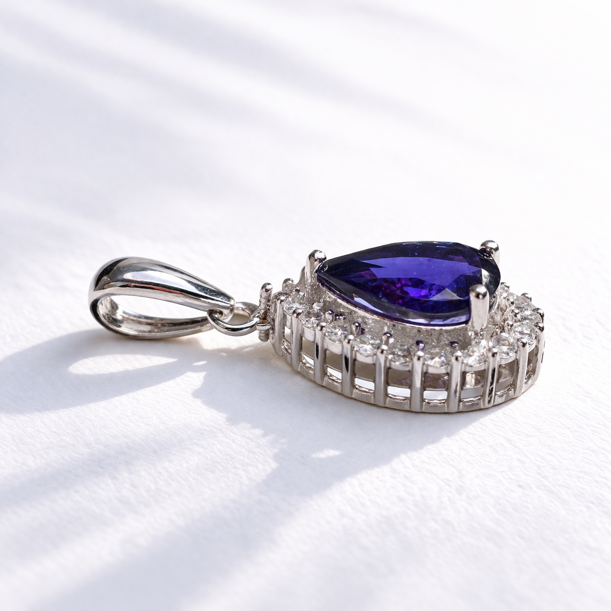 宝石アイオライト ドロップファセット ペンダント　SV925