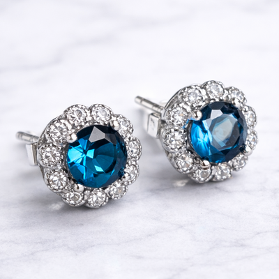 ピアス